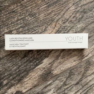 Youth lash revitalizing and conditioning mascara